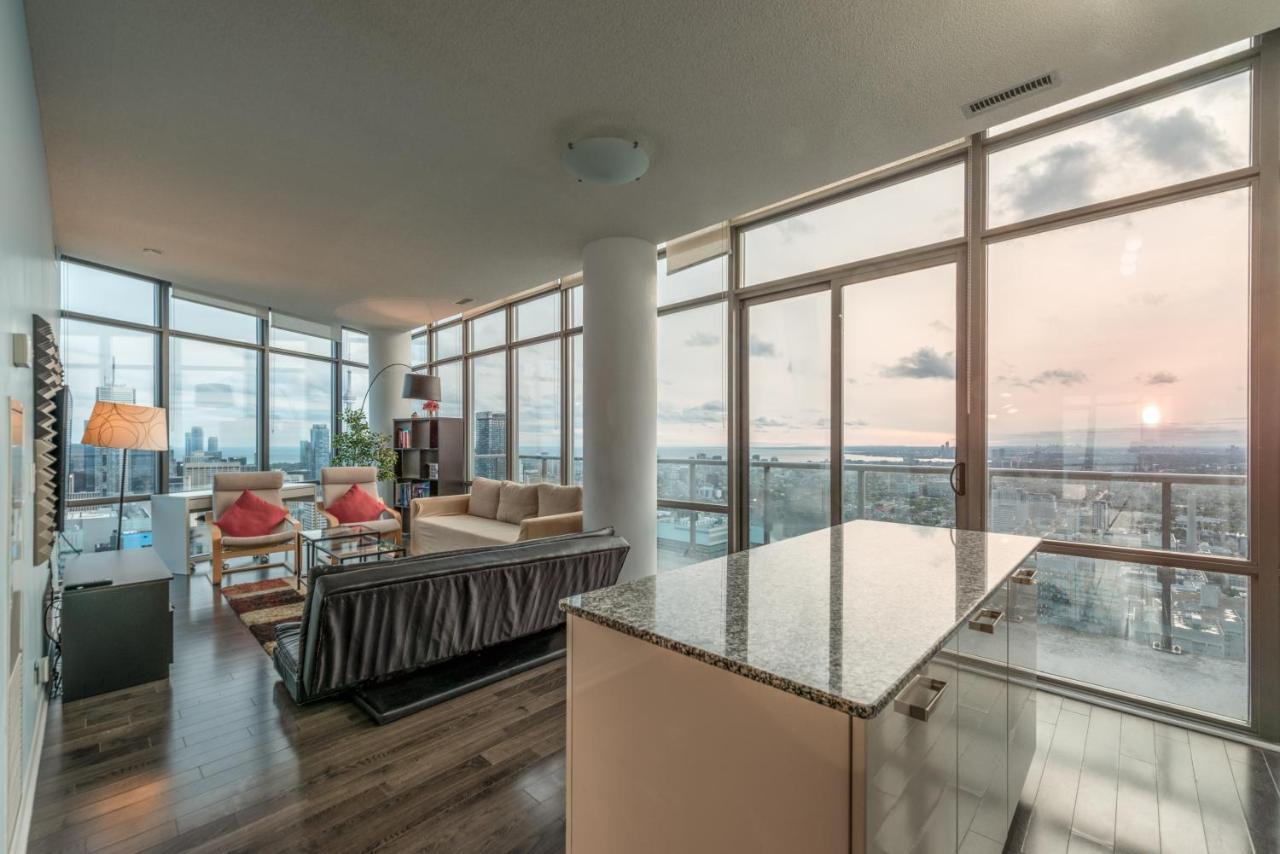 Unbelievable Penthouse View With 3 Bedrooms Toronto Exteriör bild